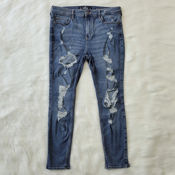Hollister Denim - Hollister Destroyed High-Rise Super Skinny Stretch Jeans Jr's 13S Short